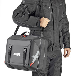 XL09 : Sac latéral / Top bag Givi 33L Yamaha Tenere 700 TNR